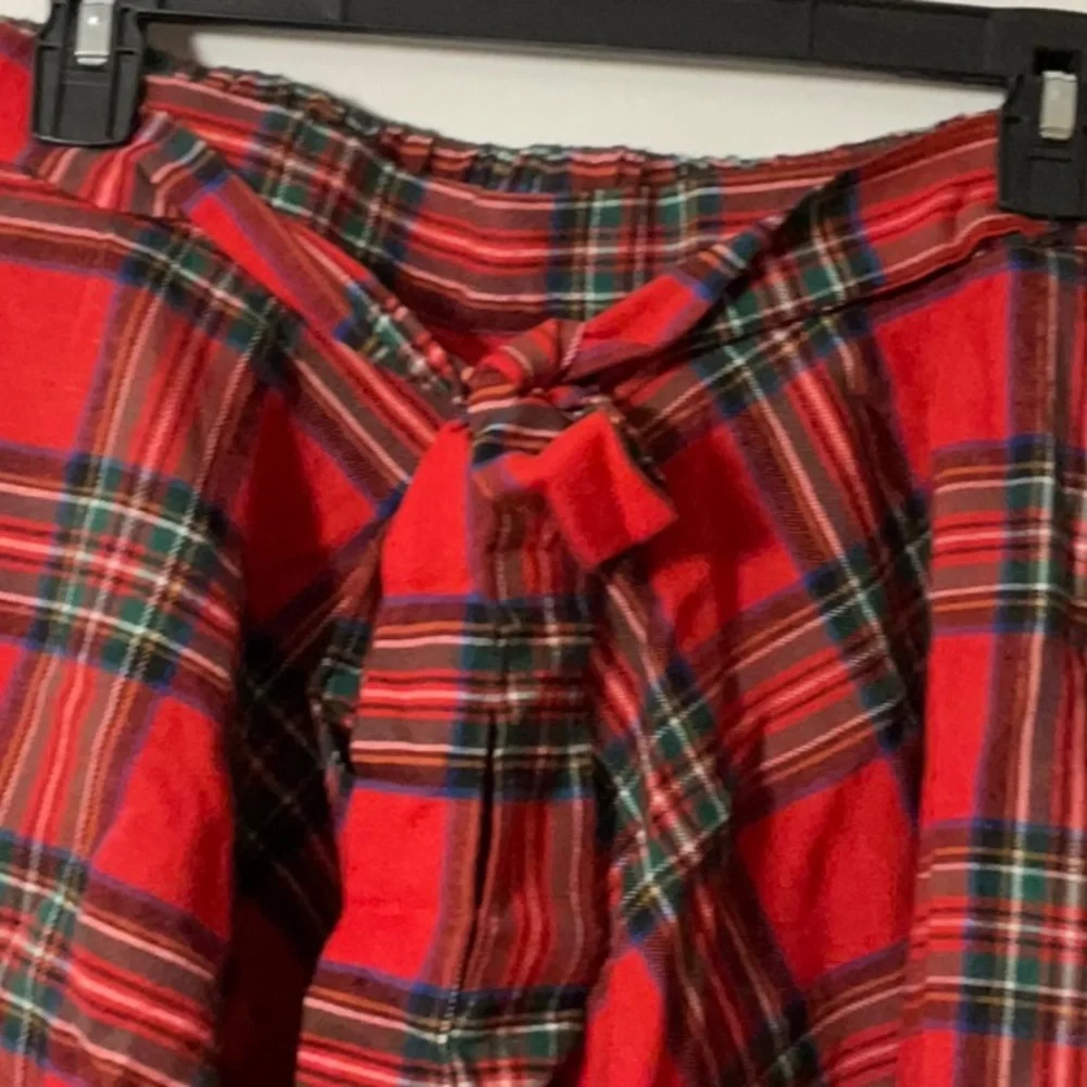 Cupshe Circle Skater Skirt in Red - Picture 2 of 3